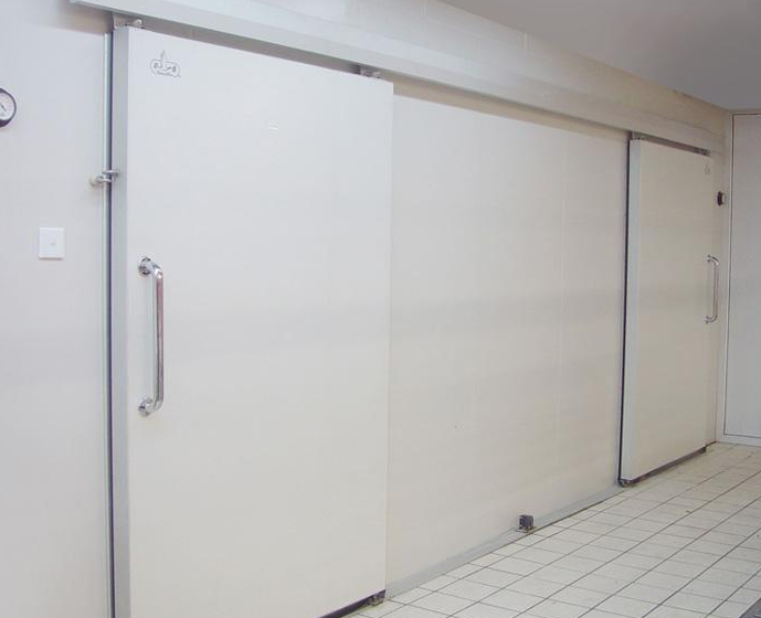 山東冷庫(kù)安裝排水設(shè)施的原則 山東冷庫(kù)安裝